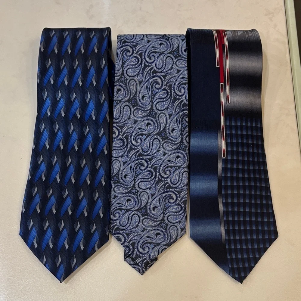Men’s silk ties bundle of 3 Blue black Patterned career formal paisley geometric